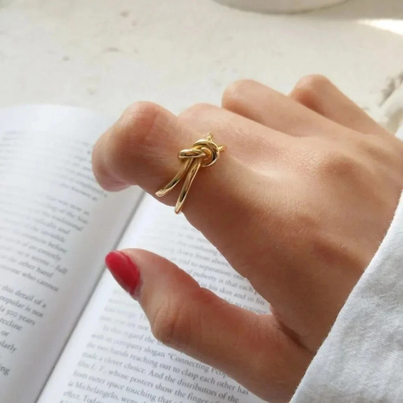 Minimalist 925 Sterling Silver Knot Ring (Gold) - Picture 2 of 5